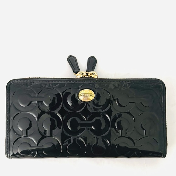 Coach Black Patent Leather Continental Zip Round Wallet Embossed Logo Design - Picture 1 of 11